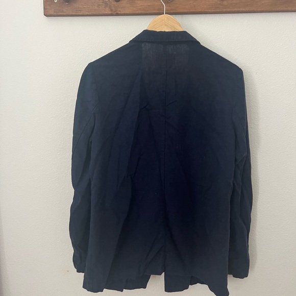Lightweight Linen Blazer - Picture 2 of 2